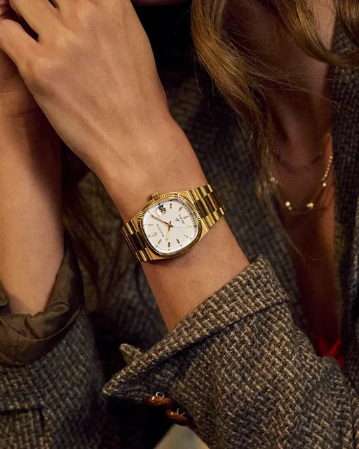 Bulova Super Seville 97B223 kol saati