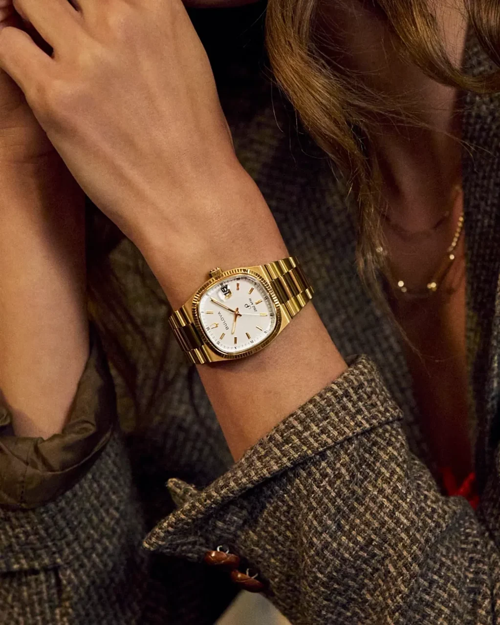 Bulova Super Seville 97B223 37.5 mm kol saati
