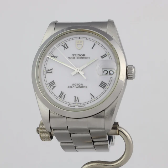 Tudor Oysterdate 260231 kol saati