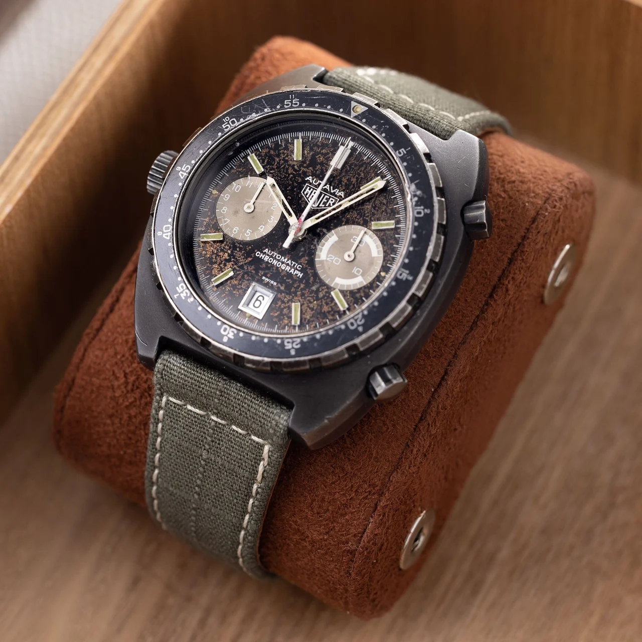 Heuer Autavia W-2229 41 mm kol saati
