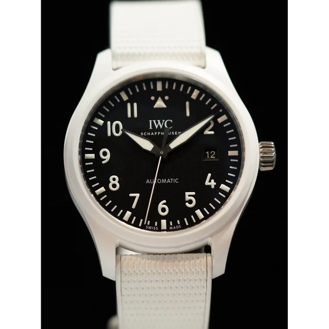 IWC Pilot's Watch 41mm TOP GUN Lake Tahoe 210009N32215 kol saati