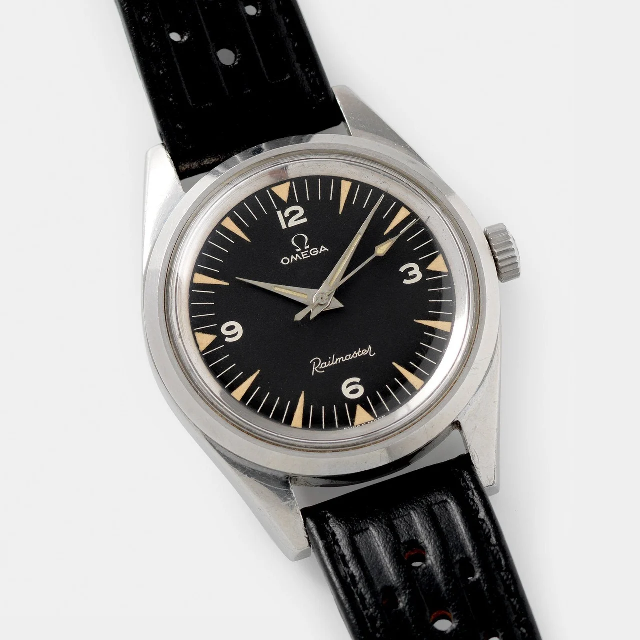 OMEGA Railmaster W-1129 38 mm kol saati