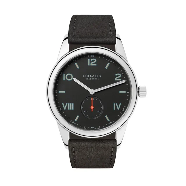 NOMOS Glashütte Club Campus 38mm - Night Black on Strap 736 kol saati