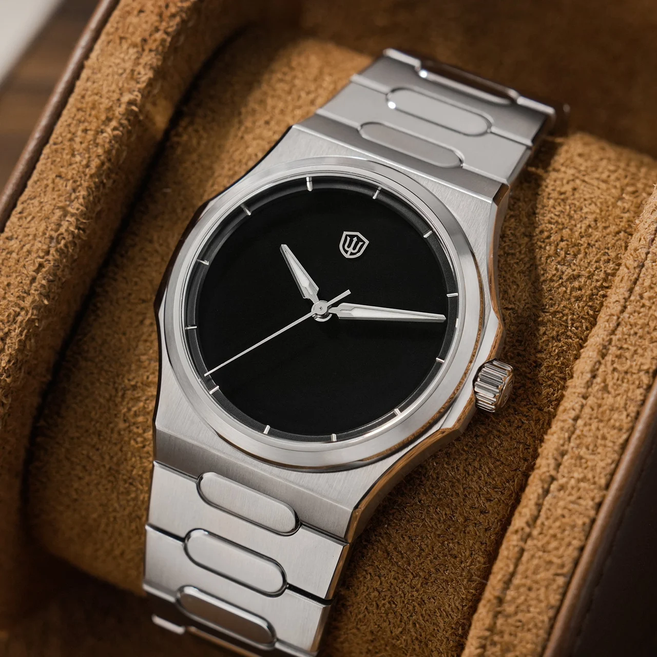 Watchdives MUSOU Super Black — Ultra Light-Absorbing Dial Watchdives新-无极黑 (无刻度) 44.2 mm kol saati