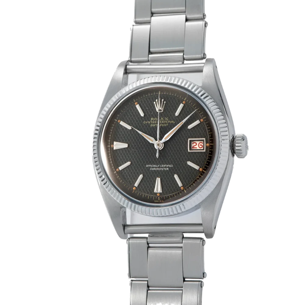 Rolex ROLEX, REF. 6305-1 DATEJUST Fine, self-winding, 18k yellow gold with black dial and date. kol saati