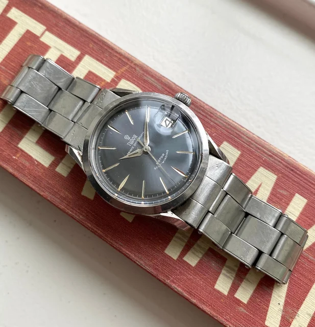 Tudor Oysterdate SQ7442243 kol saati