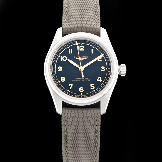 Longines Spirit Pilot 210009N35309 kol saati