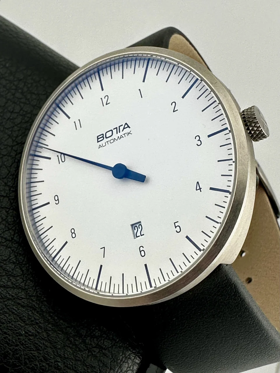 Botta Botta 306861547592 44 mm kol saati
