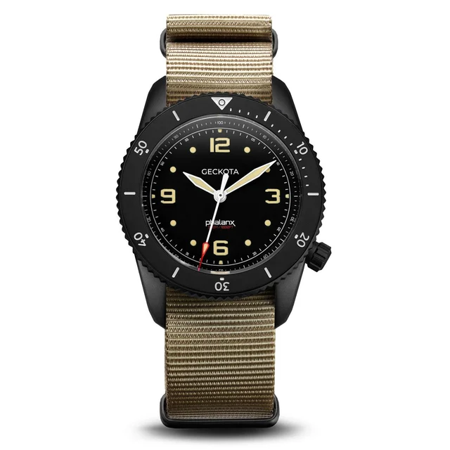 Geckota GTA-EOR-739-BB-N809-A3-GLD kol saati