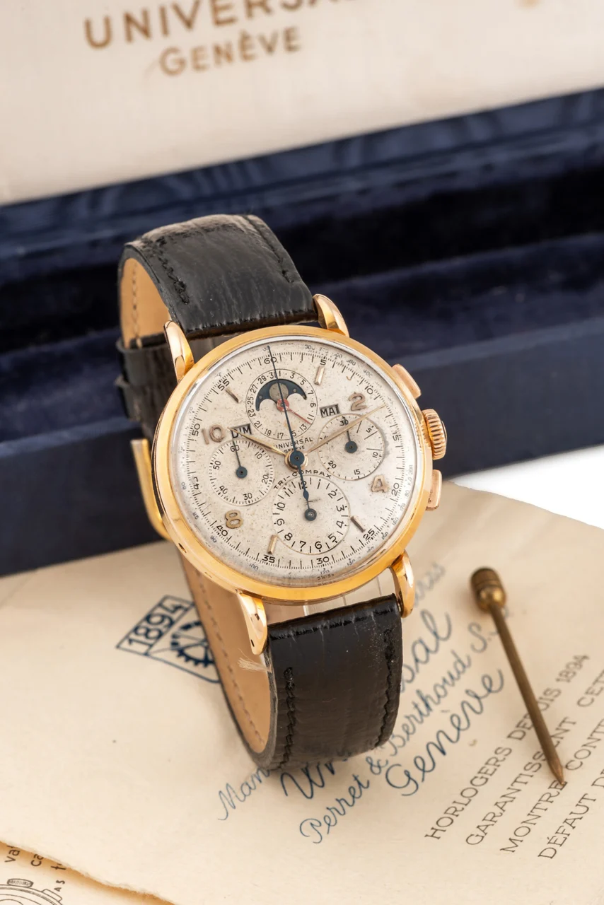Universal UNIVERSAL, REF. 122101, TRI-COMPAX, PINK GOLD, FRENCH CASE, ORIGINAL BOX AND CERTIFICATE kol saati