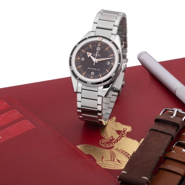 OMEGA Switzerland 234.10.39.20.01.001 kol saati