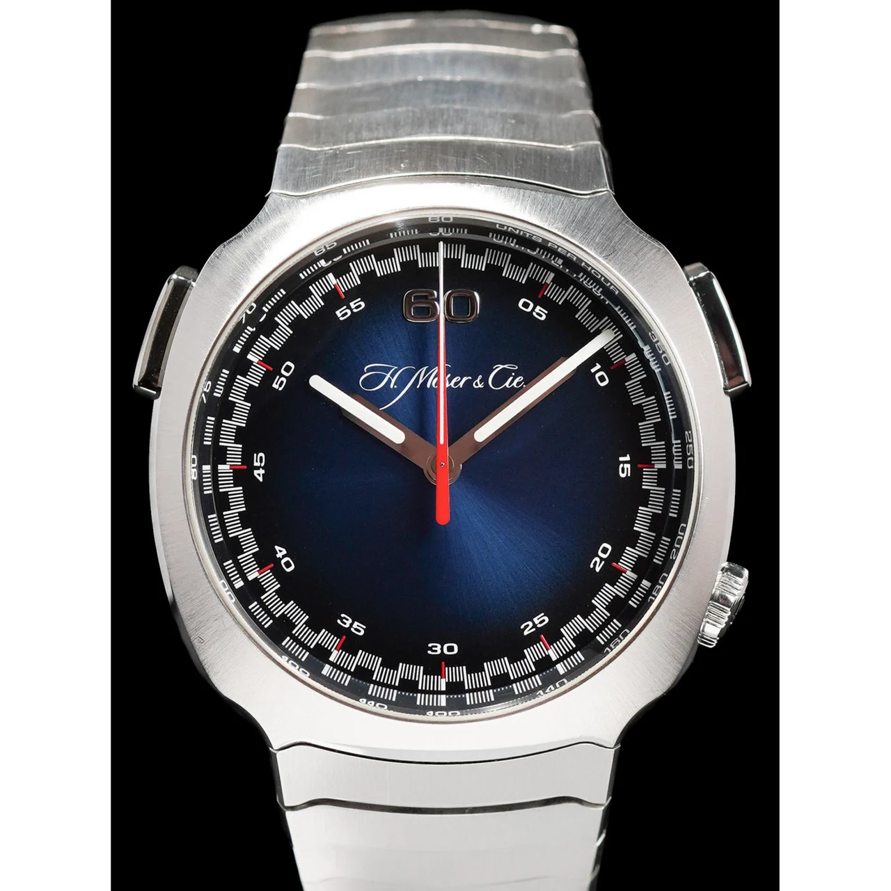 H. Moser & Cie. - Moser & Cie. Streamliner Flyback Chronograph 6902-1201 210009N30553 42.3 mm kol saati