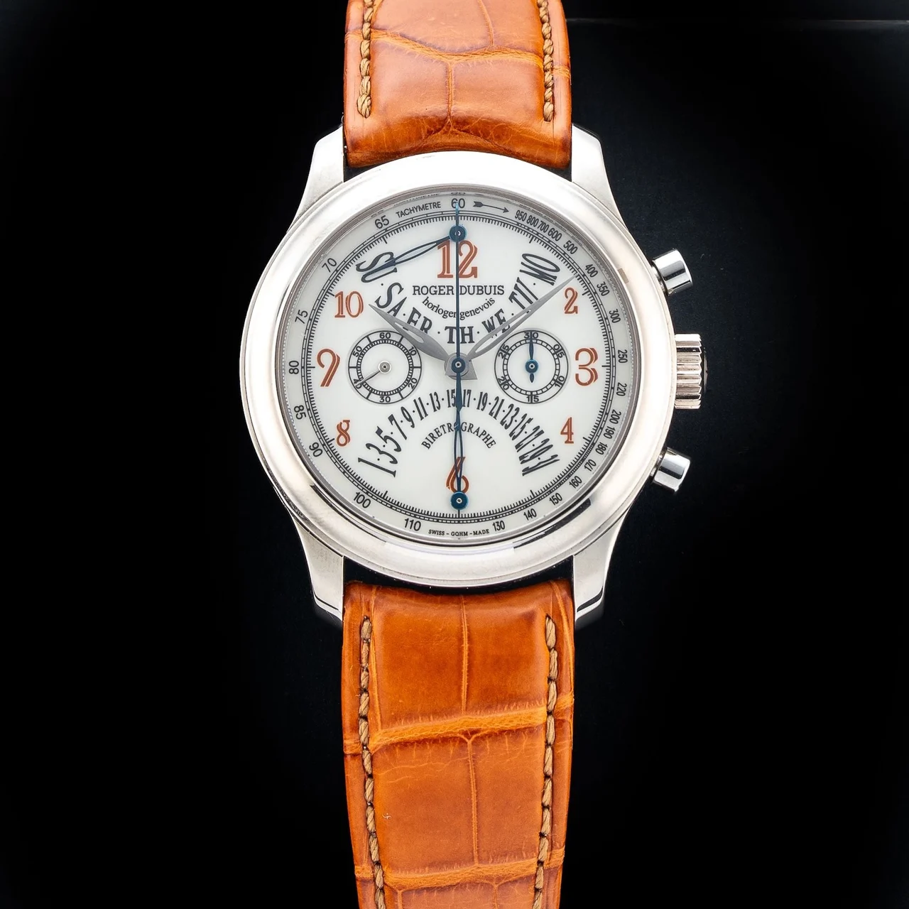 Roger Dubuis Hommage Bi-Retrograde Date Chronograph POC210009N34833 kol saati