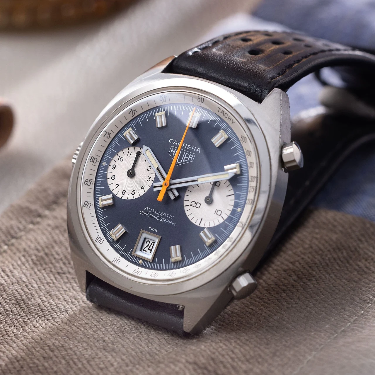 Heuer Carrera W-2020 39 mm kol saati