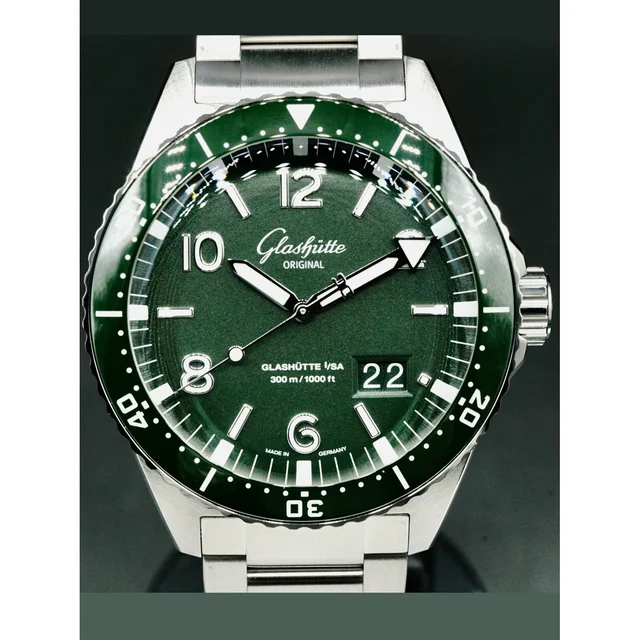 Glashutte Original Glashütte Original 1-36-13-07-83-70 SeaQ Panorama Date Reed Green on Br