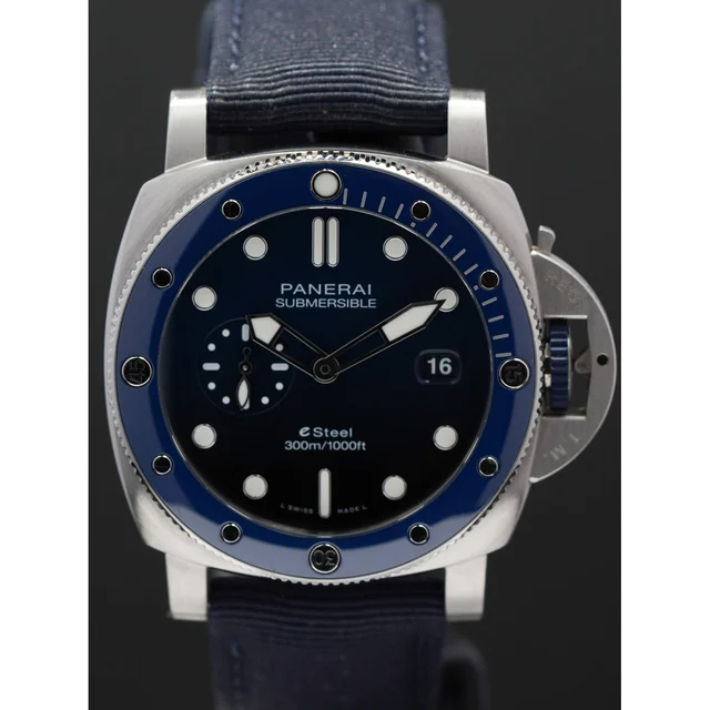 Panerai Submersible QuarantaQuattro Blu Profondo 210009N31593 kol saati