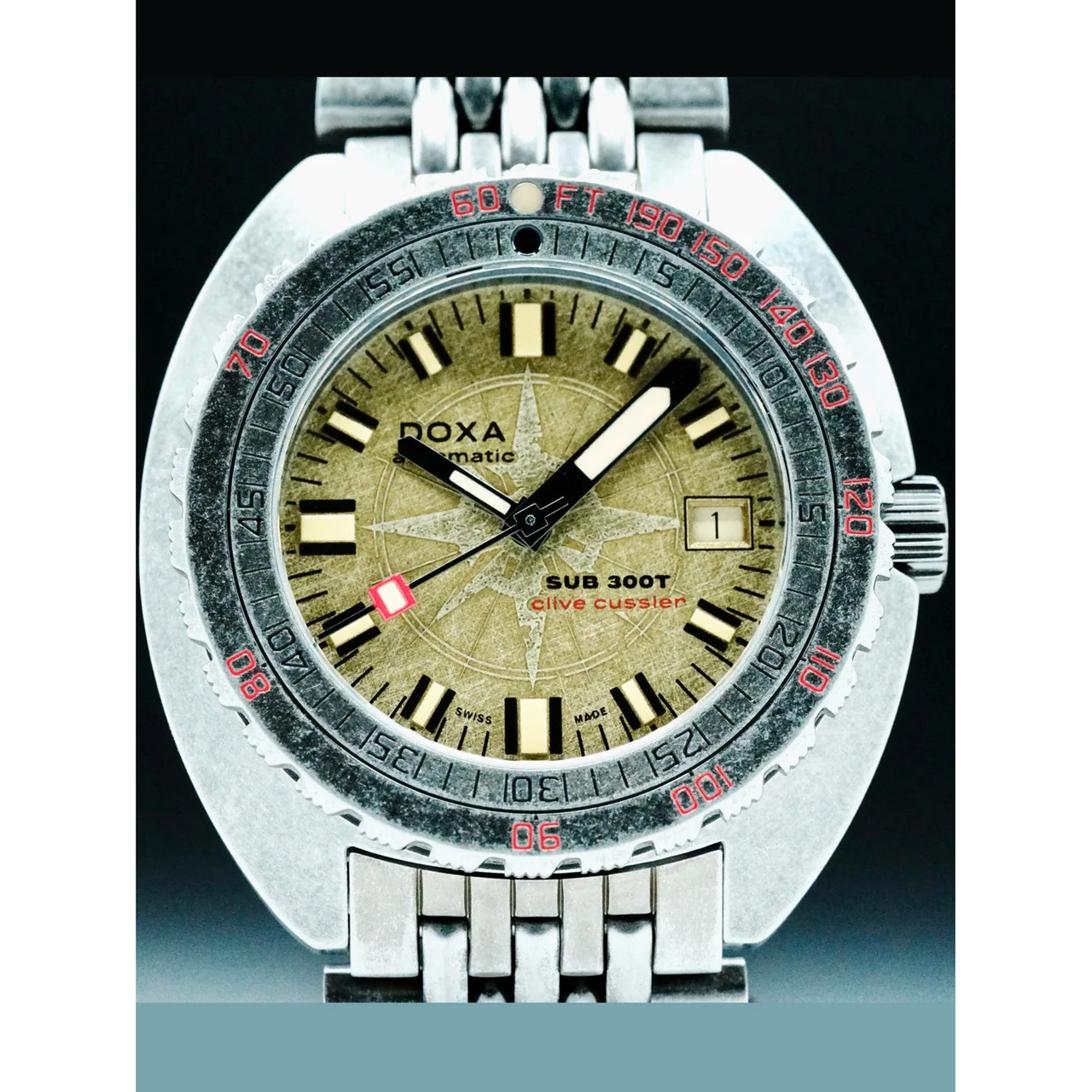 Doxa SUB 300T Clive Cussler 210000083084 50 mm kol saati