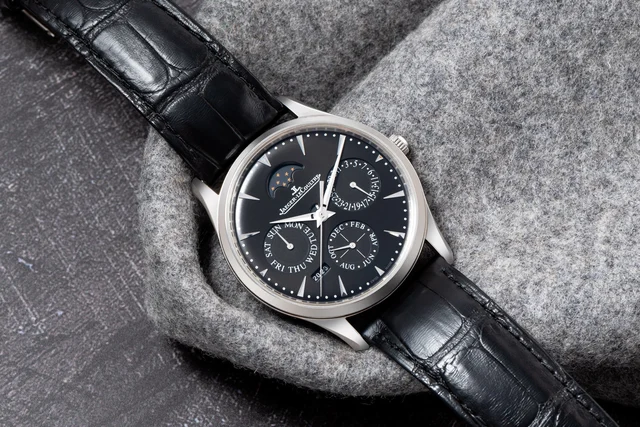Jaeger-Lecoultre Master Ultra Thin 40980063 kol saati