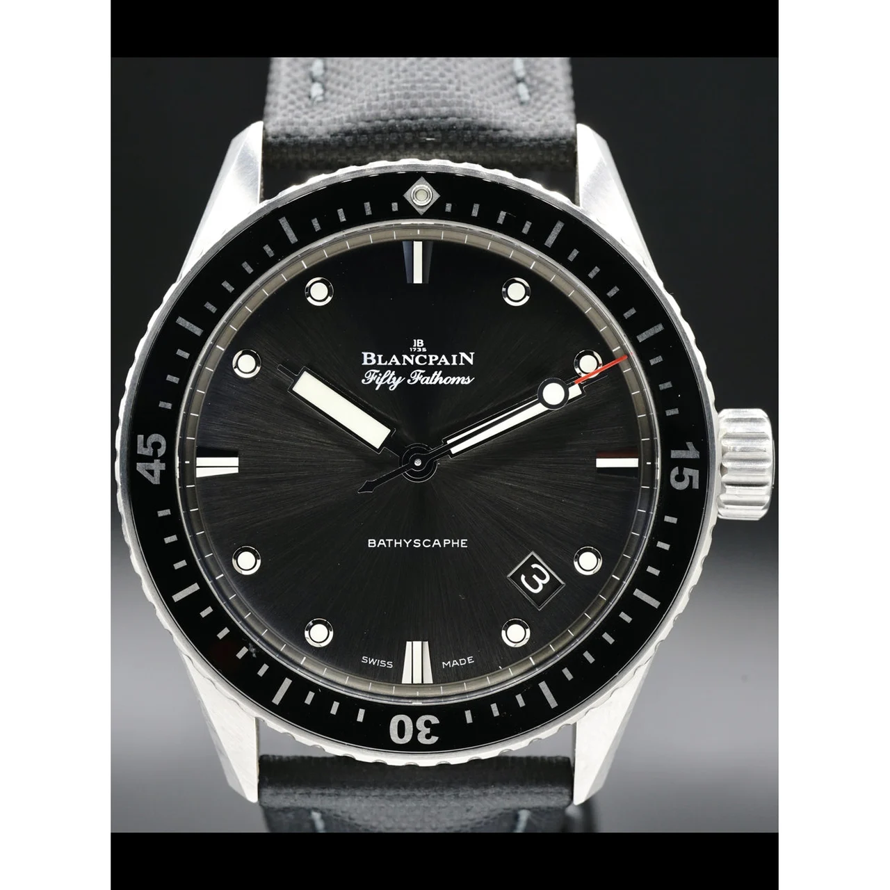 Blancpain Fifty Fathoms Bathyscaphe 5000-1110-B52A 210000059256 43 mm kol saati