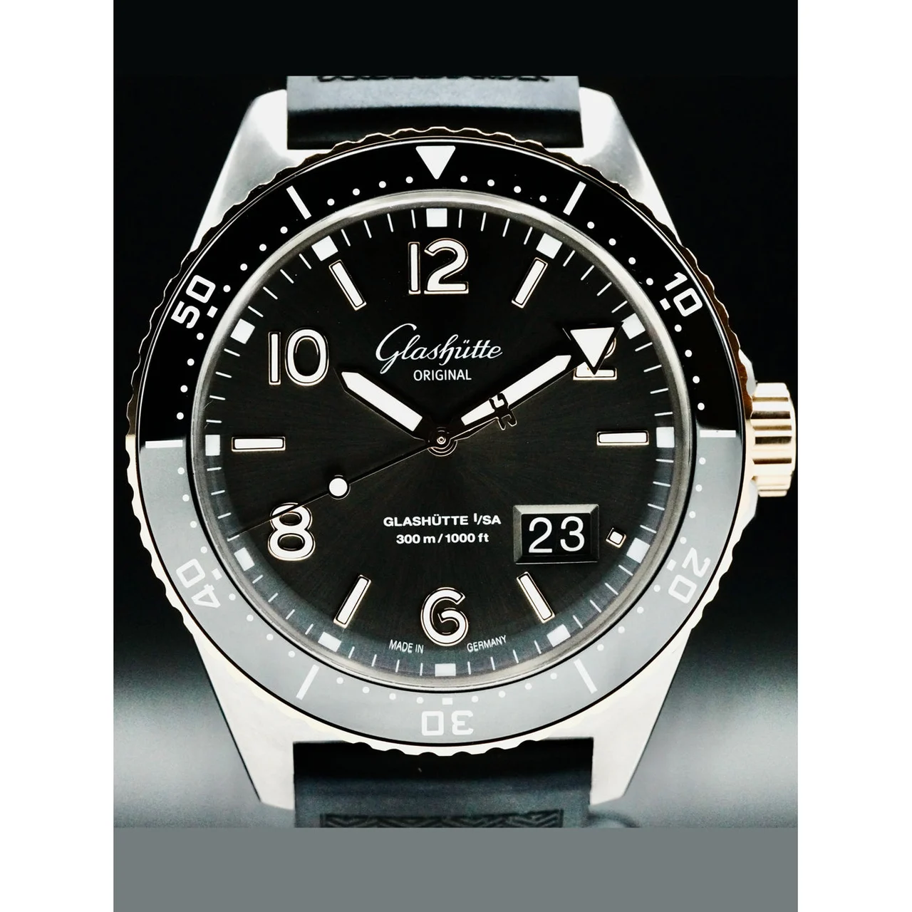 Glashutte Original Glashütte 1-36-13-04-91-34 SeaQ Panorama Date Steel and Gold 210000058032 43 mm kol saati