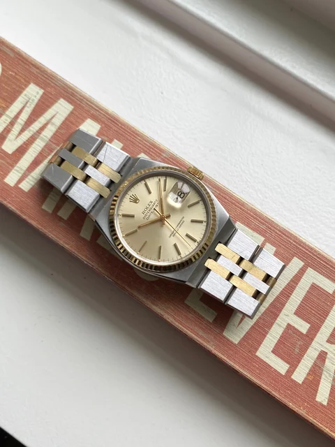 Rolex Oysterquartz SQ2081239 kol saati