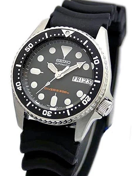 Seiko Scratch and Dent - Black Automatic Dive Watch with Stainless Steel Bracelet #SKX013K