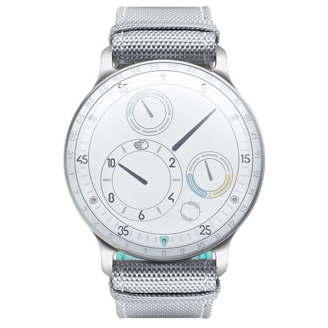 Ressence Type 3 White TYPE 3.6W kol saati