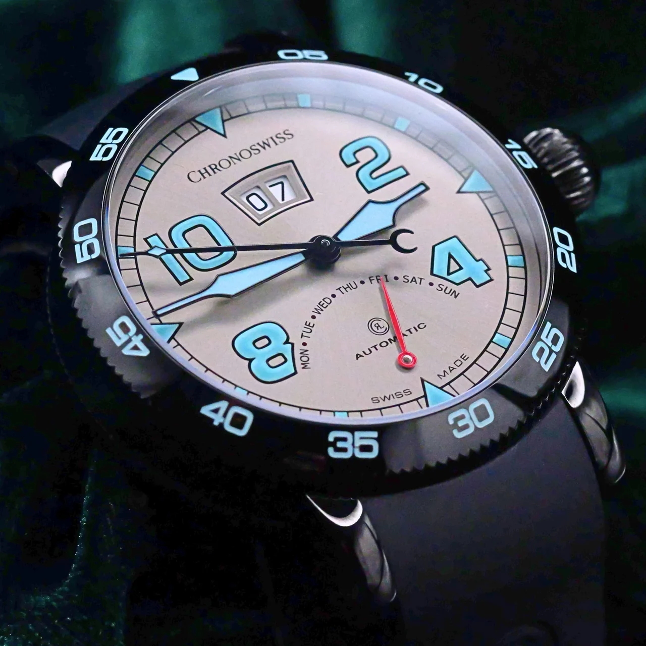 ChronoSwiss Timemaster Retrograde Day Silver Dial Black Cera 44 mm kol saati