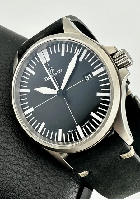 Damasko Damasko 306996071055 kol saati