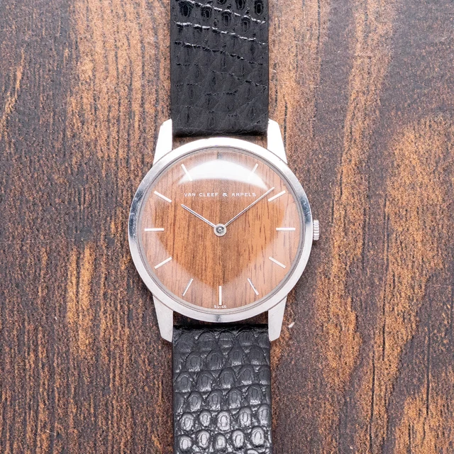 Van Cleef & Arpels Van Cleef & Arpels 842101 - 15 kol saati
