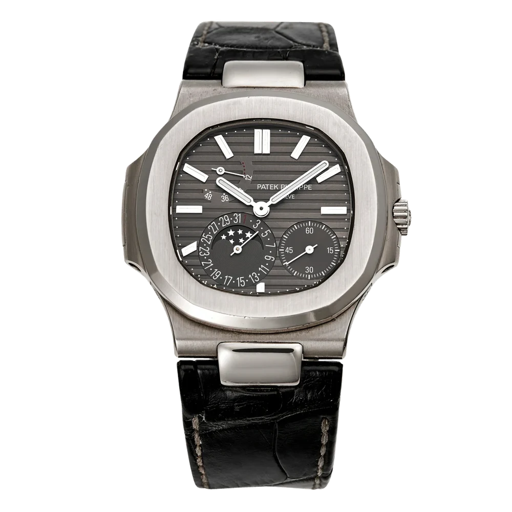 Patek Philippe Patek Philippe Nautilus 5712G-001 40 mm kol saati