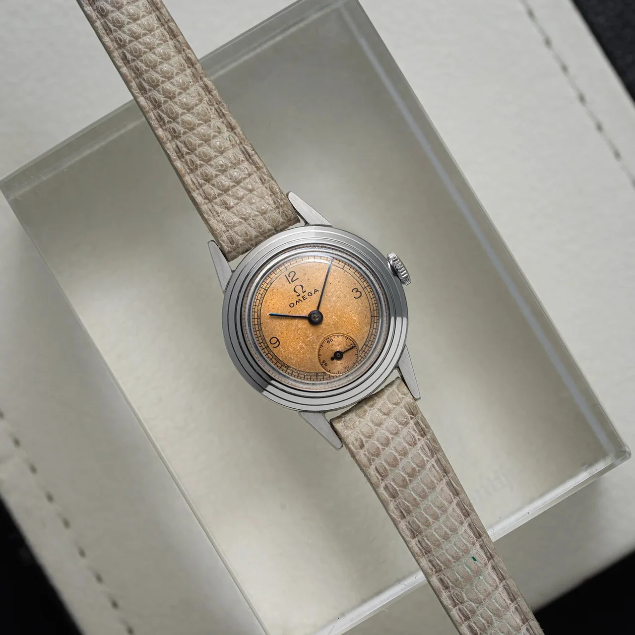 OMEGA Cal. 19.4T2 Women’s Dress Vintage Watch, 1939 22 mm kol saati