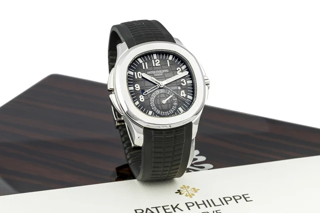 Patek Philippe Aquanaut Travel Time 5164 kol saati