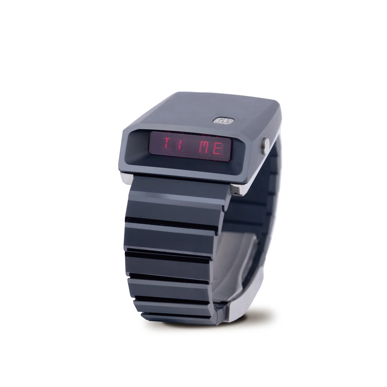 Girard-Perregaux GIRARD-PERREGAUX, REF. 39800-32-001-32A, CASQUETTE 2.0, LIMITED OF 820 PIECES, CERAMIC AND TITANIUM kol saati