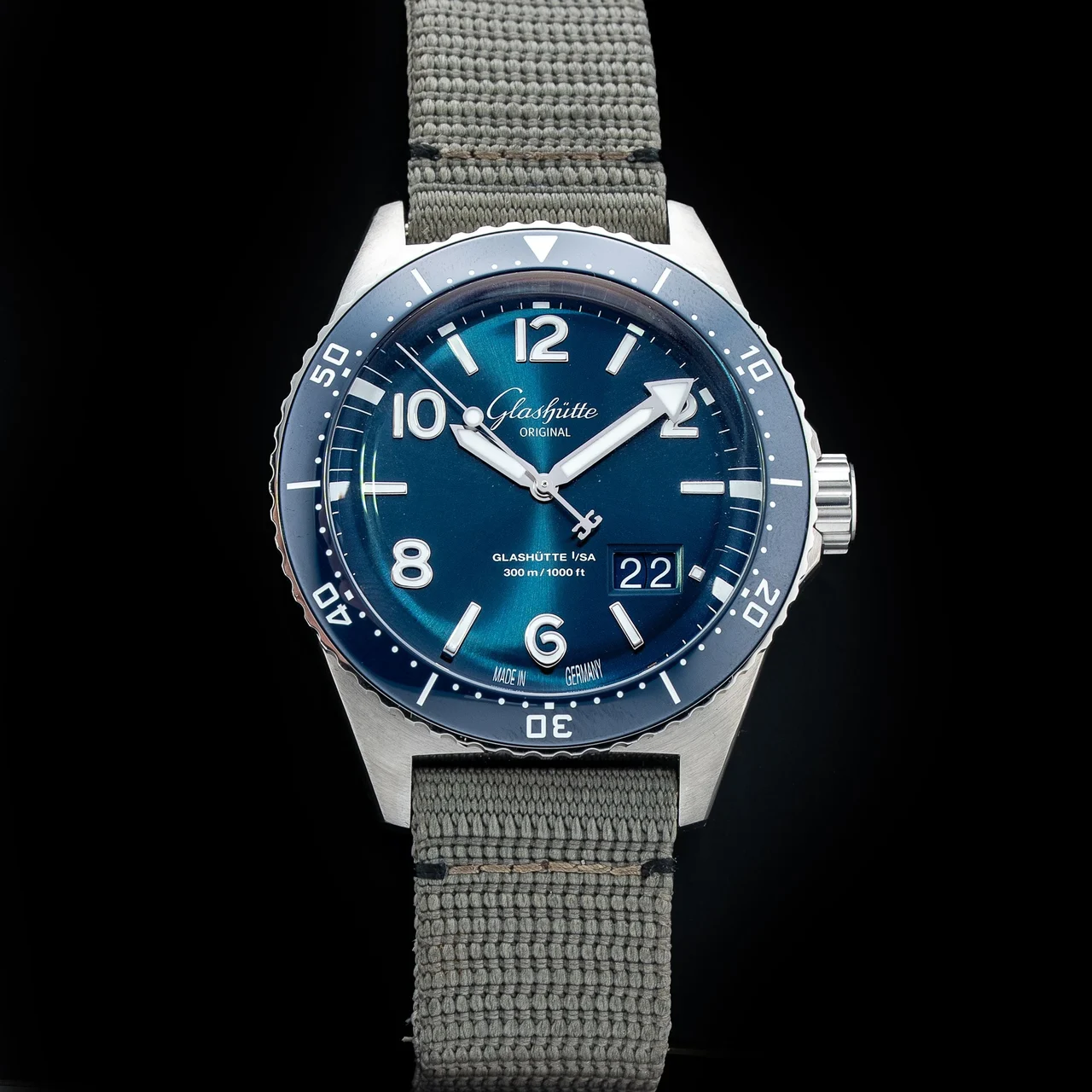 Glashutte Original Glashütte Original 1-36-13-02-81-34 SeaQ Panorama Date 210009N30655 42 mm kol saati