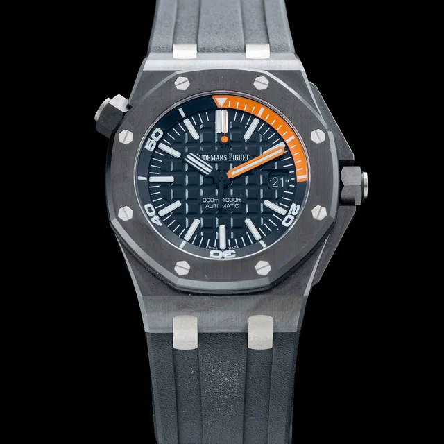 Audemars Piguet Royal Oak Offshore Diver 15707CE.OO.A002CA.01 POC210009N40614 kol saati