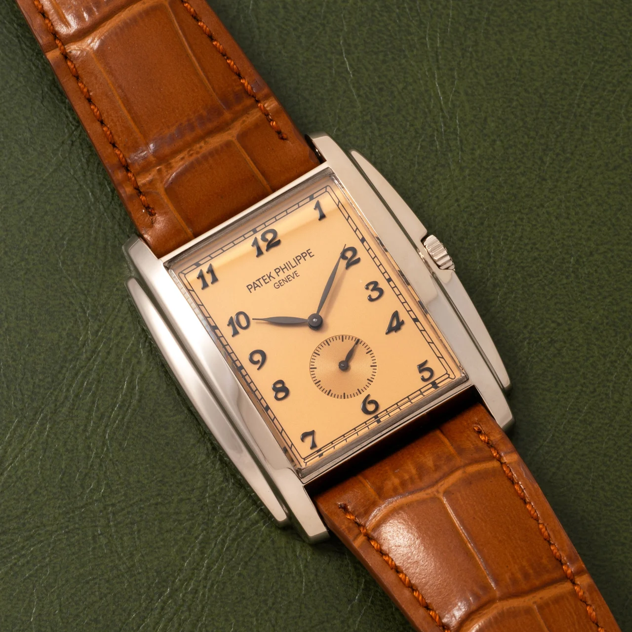 Patek Philippe Gondolo 40930833 33 mm kol saati