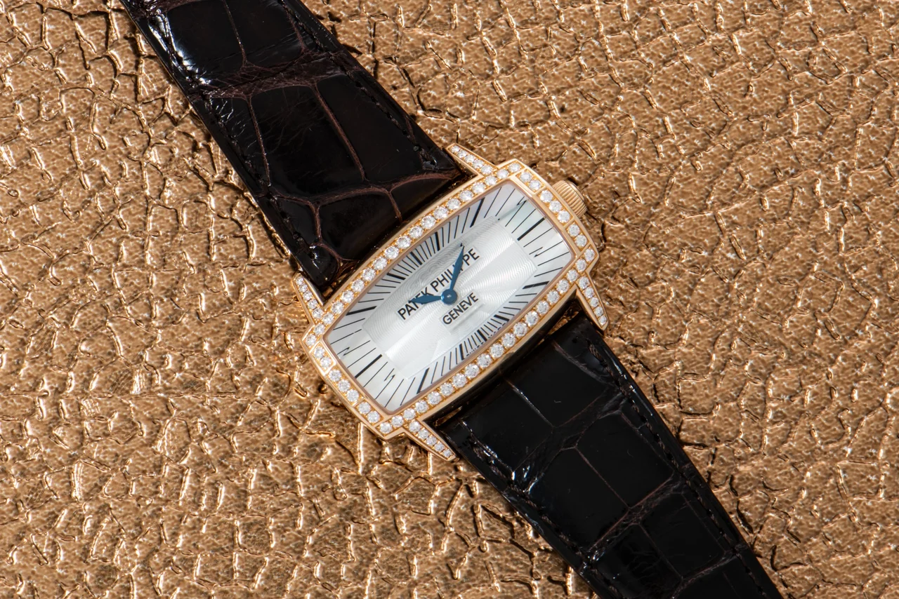 Patek Philippe Gondolo 40930121 37 mm kol saati