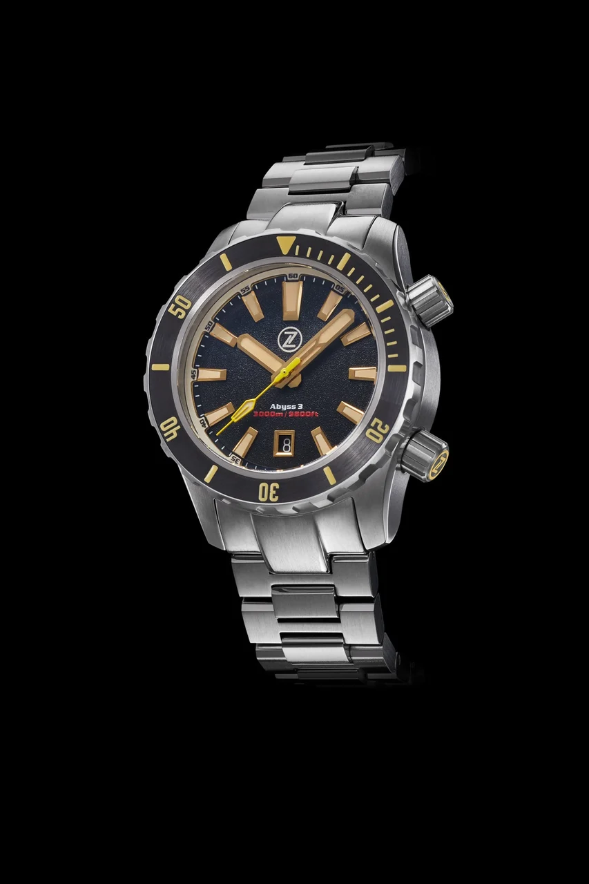 Zelos Abyss 3 3000m Steel Black Sand 43 mm kol saati