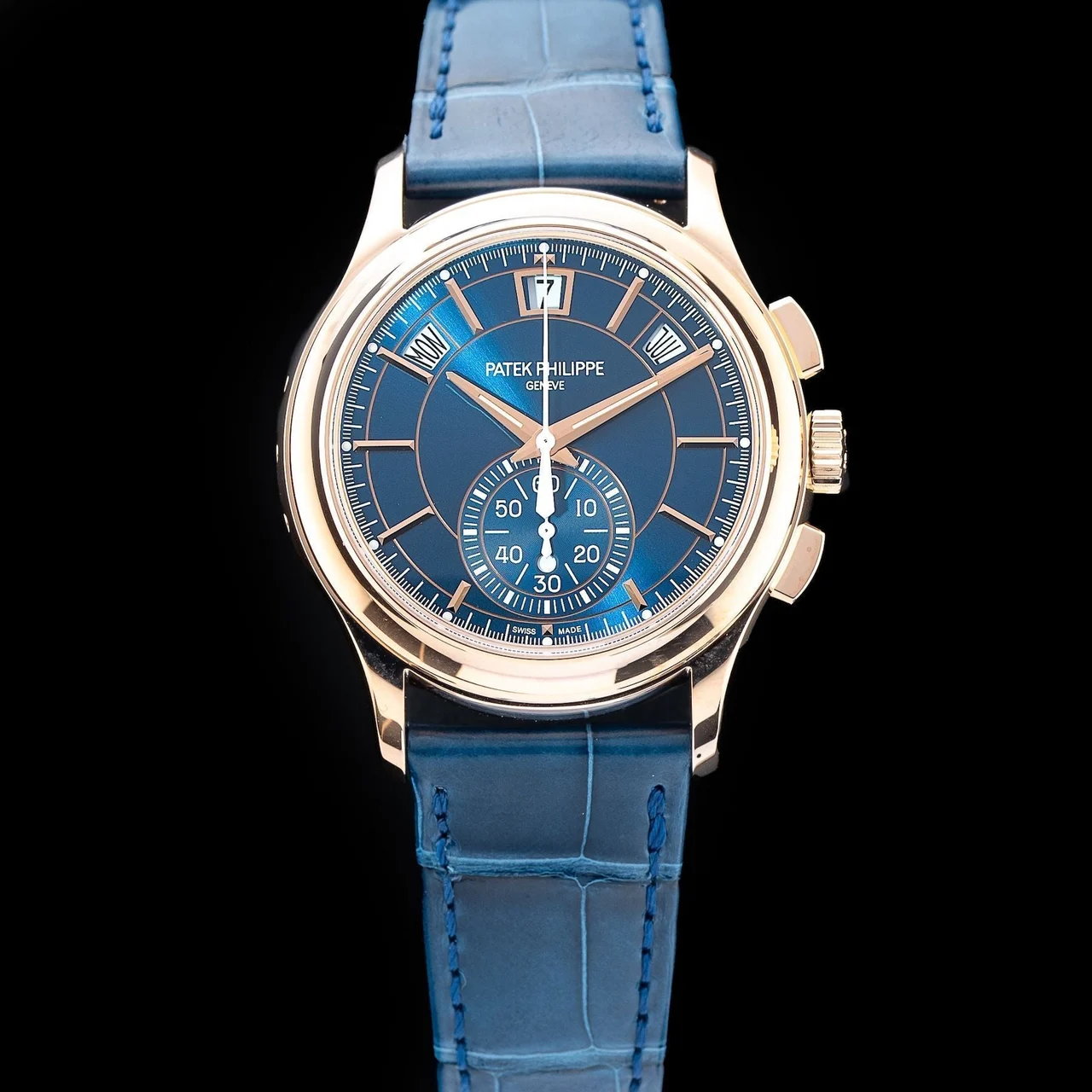 Patek Philippe Flyback Chronograph Annual Calendar Rose Gold Blue 210009N32373 42 mm kol saati