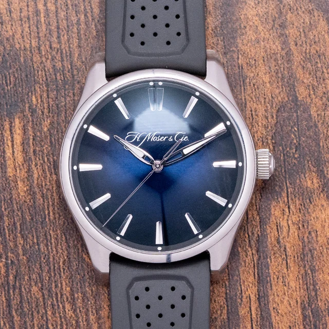 H. Moser & Cie. - Pioneer 3200-1200 kol saati