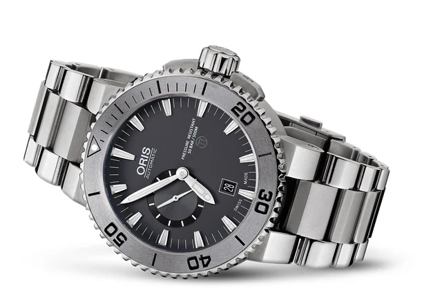 Oris Aquis Titan Small Second, Date 01 743 7664 7253-07 8 26 75PEB kol saati