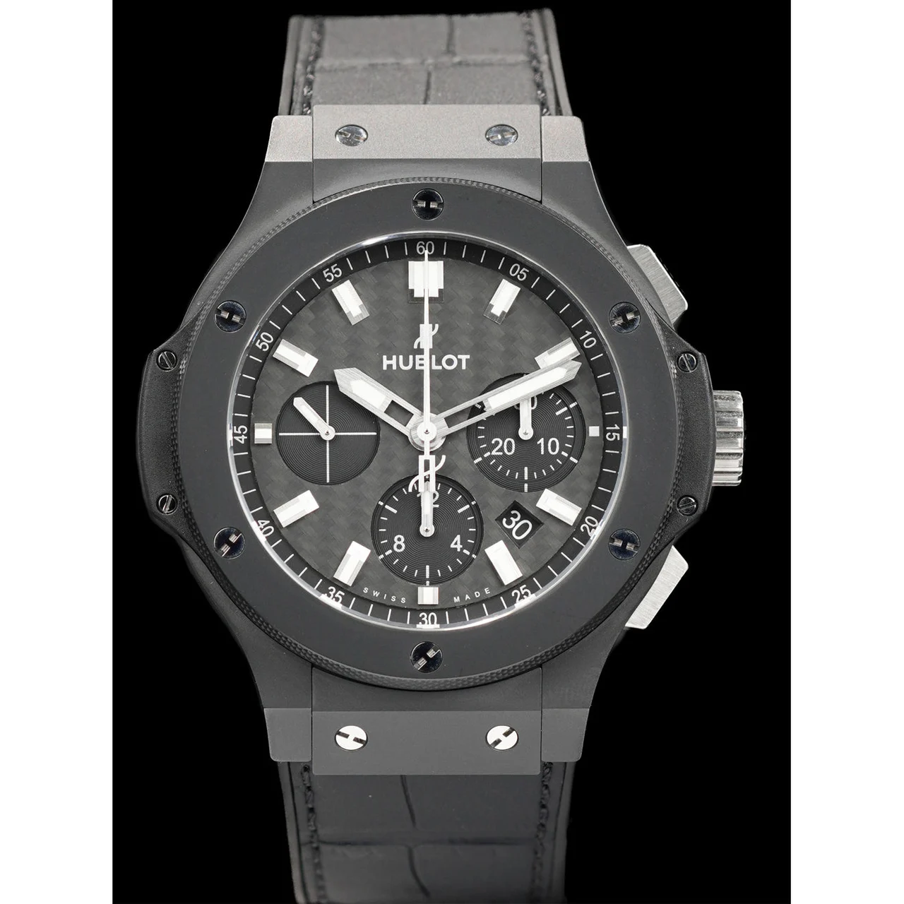 Hublot Big Bang 44mm Black Magic 210000082298 44 mm kol saati