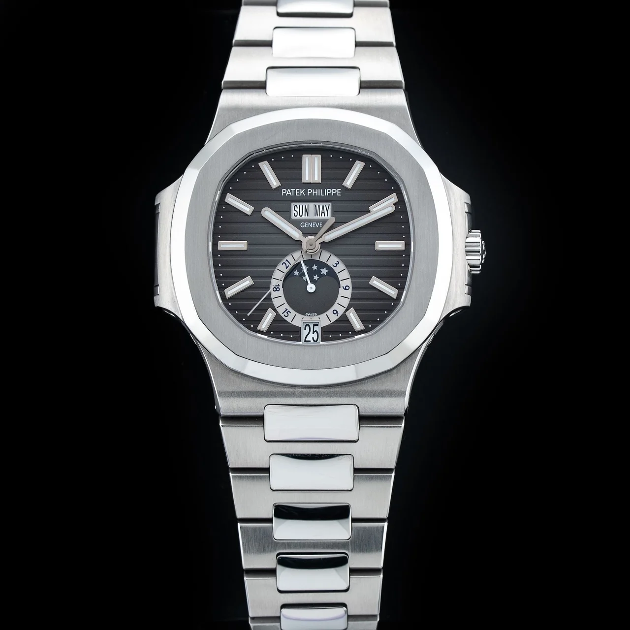 Patek Philippe Nautilus Stainless Steel 210009N31643 40.5 mm kol saati