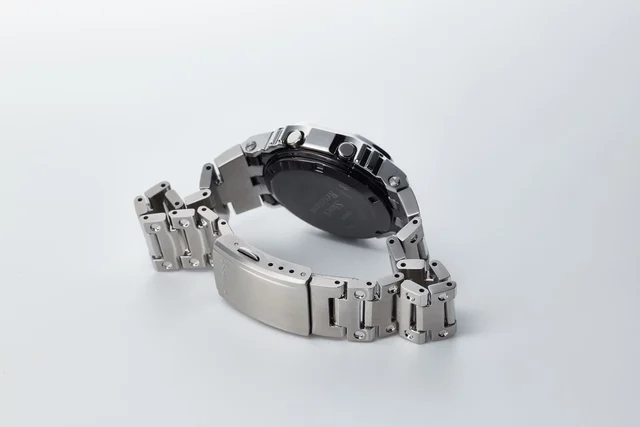 Casio G-shock Full Metal GM-B2100PC-1ADR kol saati
