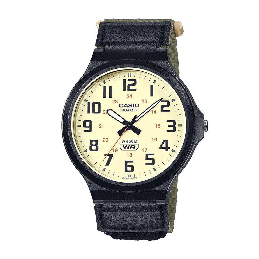 Casio CMW-240B-3BVDF 44 mm kol saati