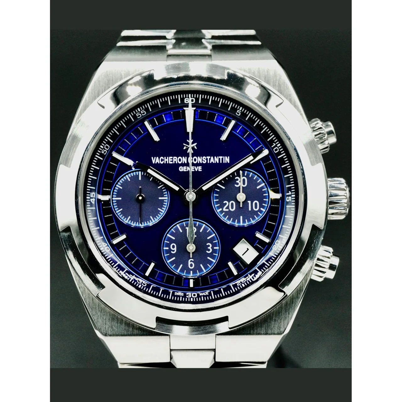 Vacheron Constantin Overseas Chronograph 210000040414 42 mm kol saati
