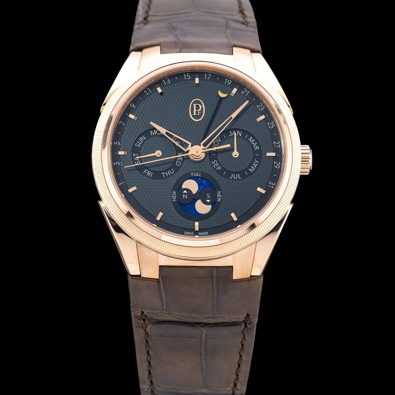 Parmigiani Fleurier Tonda PF Annual Calendar Rose Gold Black 210009N21048 42 mm kol saati