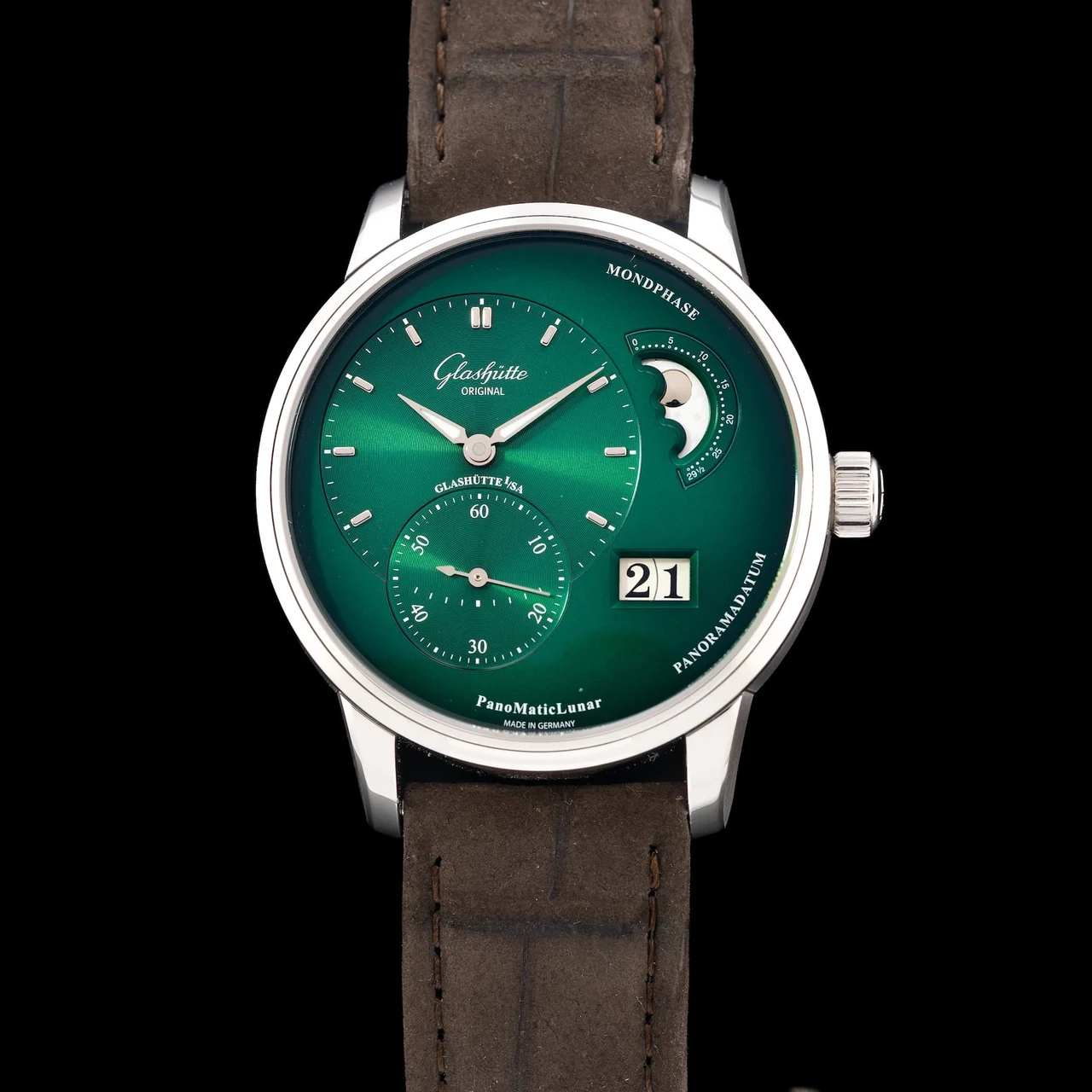 Glashutte Original Glashütte Original PanoMaticLunar Green Dial 1-90-02-13-32-02 210009N38115 40 mm kol saati