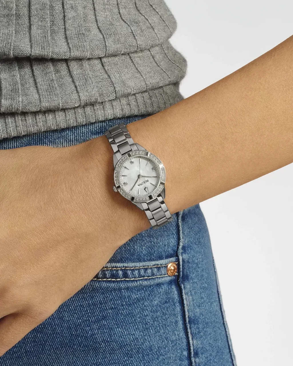 Bulova Sutton 96R253 28 mm kol saati